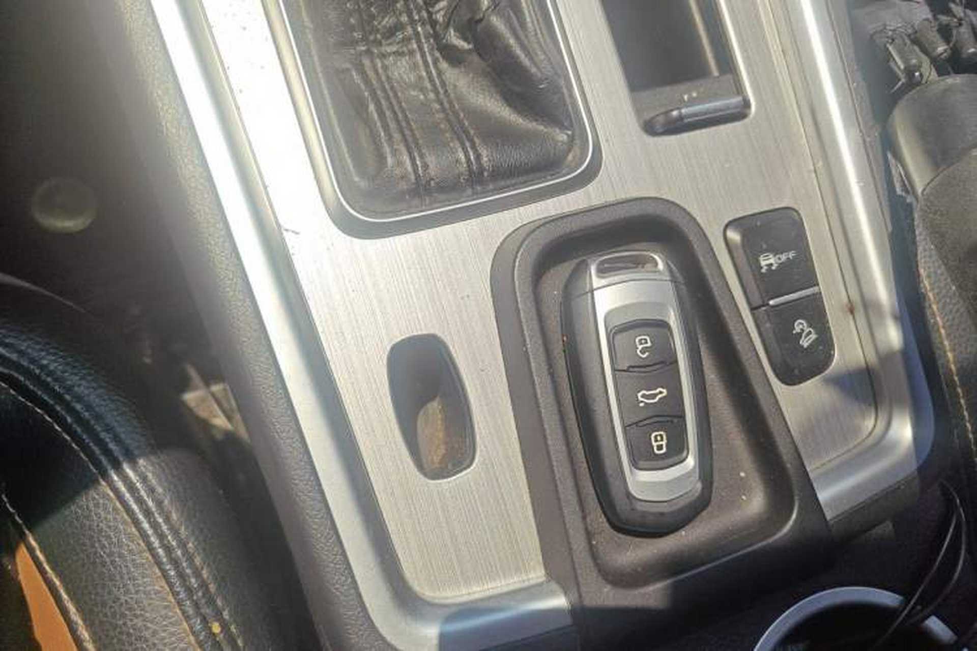 Used Geely Auto Vision X6 2016 1.3T CVT Luxury Model Vehicle Key