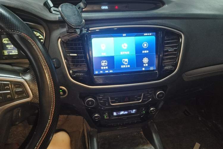 Used Geely Auto Vision X6 2016 1.8L Manual Luxury Model Audio And AC Panel
