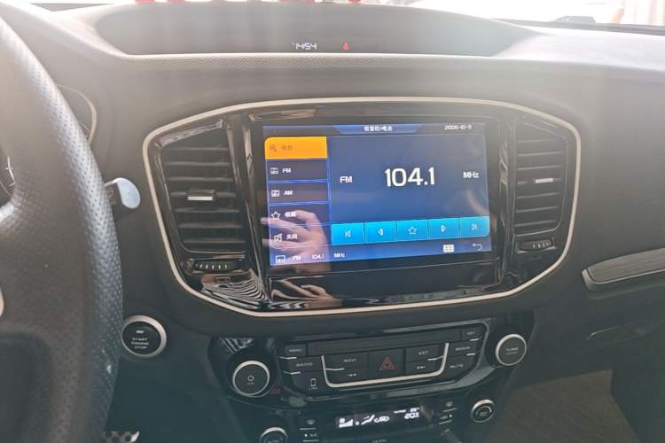 Used Geely Auto Vision X6 2016 1.3T CVT Luxury Model Audio And AC Panel