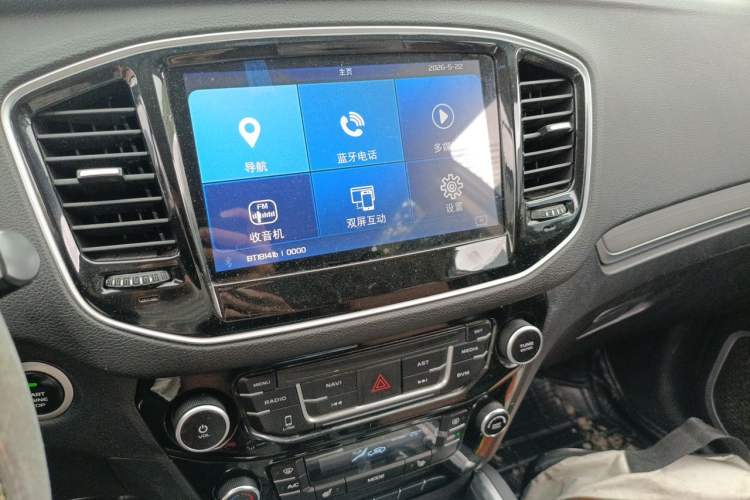 Used Geely Auto Vision X6 2016 1.3T CVT Flagship Model Audio And AC Panel