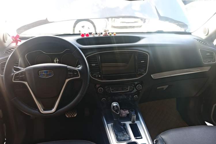 Used Geely Auto Vision X6 2016 1.3T CVT Luxury Model Center Console