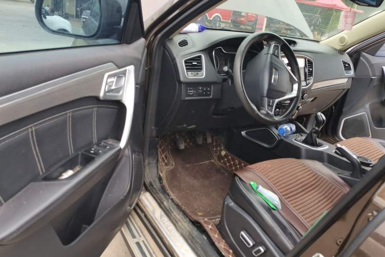 Used Geely Auto Vision X6 2016 1.8L Manual Luxury Model Driver Seat