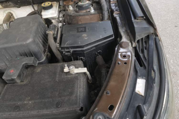 Used Geely Auto Vision X6 2016 1.8L Manual Luxury Model Engine Bay Left