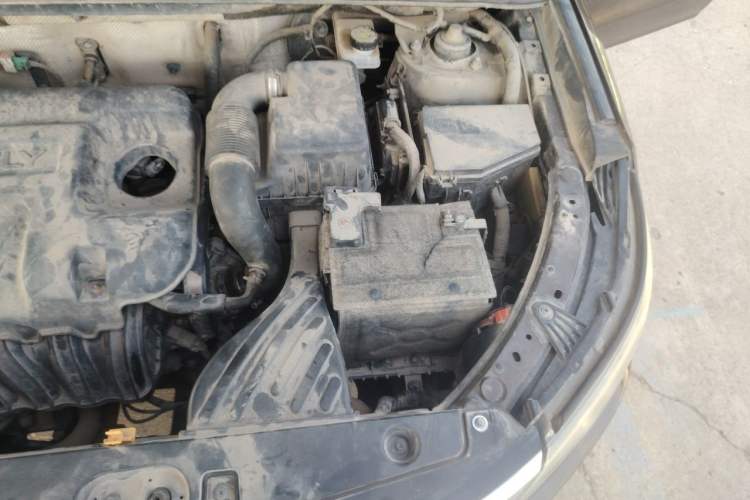 Used Geely Auto Vision X6 2016 1.8L Manual Luxury Model Engine Bay Left