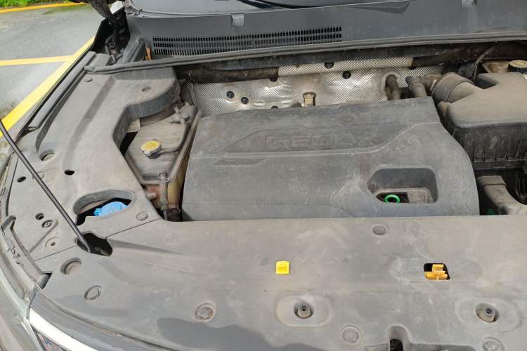 Used Geely Auto Vision X6 2016 1.3T CVT Flagship Model Engine Bay Right