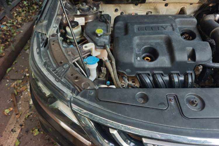 Used Geely Auto Vision X6 2016 1.8L Manual Luxury Model Engine Bay Right