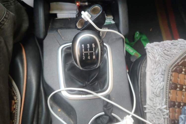 Used Geely Auto Vision X6 2016 1.8L Manual Luxury Model Gear Lever
