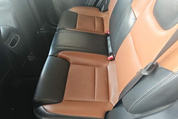 Used Geely Auto Vision X6 2016 1.3T CVT Luxury Model Left Rear Seat