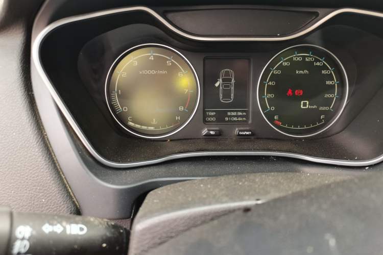 Used Geely Auto Vision X6 2016 1.8L Manual Luxury Model Odometer Close Up