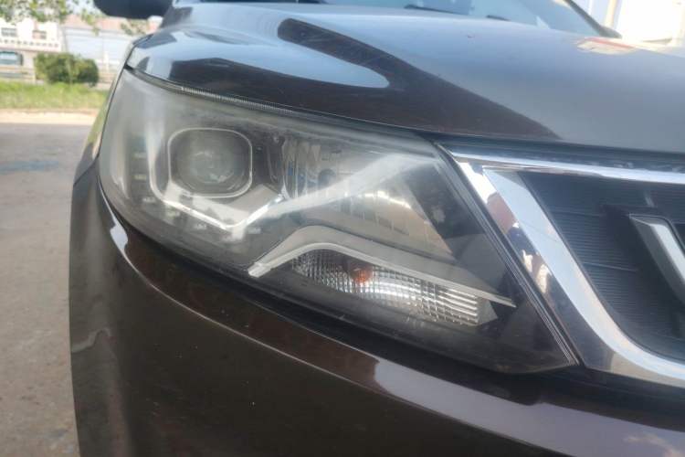 Used Geely Auto Vision X6 2016 1.8L Manual Luxury Model Right Front Headlight