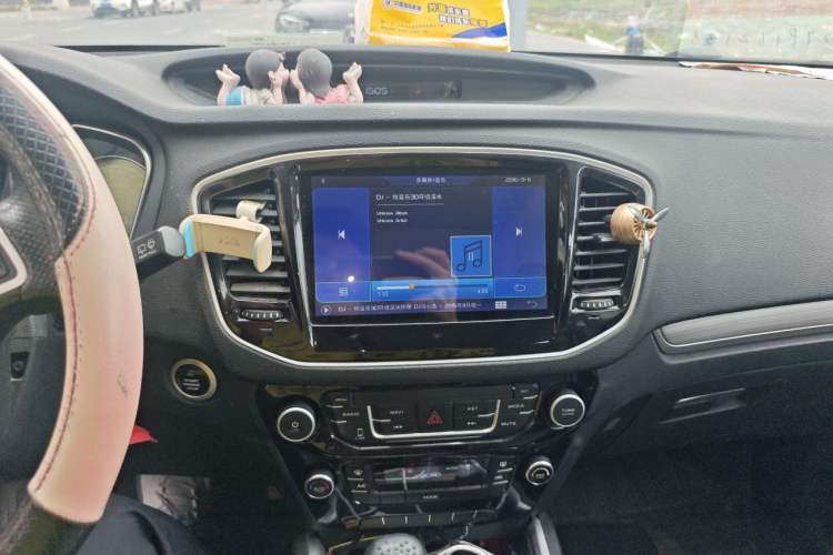 Used Geely Auto Vision X6 2016 1.3T CVT Luxury Model Audio And AC Panel