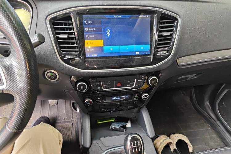 Used Geely Auto Vision X6 2016 1.8L Manual Luxury Model Audio And AC Panel
