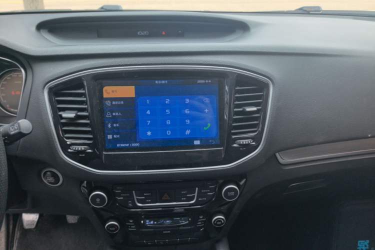 Used Geely Auto Vision X6 2016 1.8L Manual Luxury Model Audio And AC Panel