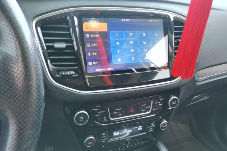 Used Geely Auto Vision X6 2016 1.8L Manual Luxury Model Audio And AC Panel