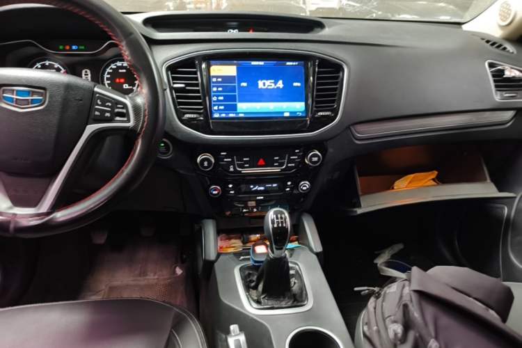 Used Geely Auto Vision X6 2016 1.8L Manual Luxury Model Audio And AC Panel