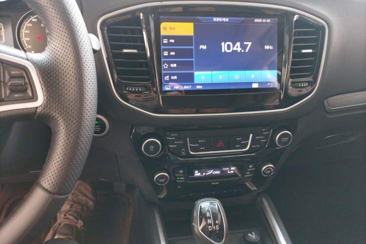 Used Geely Auto Vision X6 2016 1.3T CVT Luxury Model Audio And AC Panel
