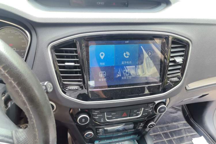 Used Geely Auto Vision X6 2016 1.8L Manual Luxury Model Audio And AC Panel