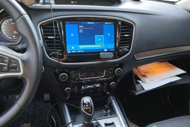 Used Geely Auto Vision X6 2016 1.3T CVT Flagship Model Audio And AC Panel