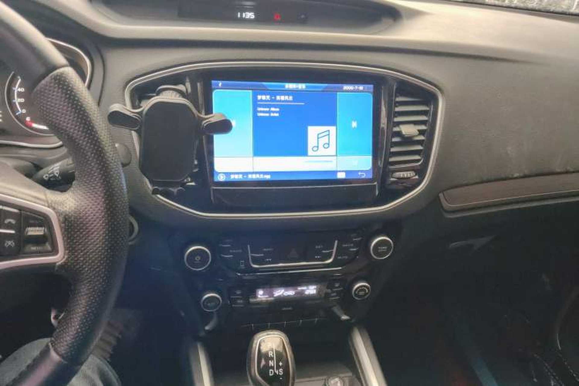 Used Geely Auto Vision X6 2016 1.3T CVT Luxury Model Audio And AC Panel
