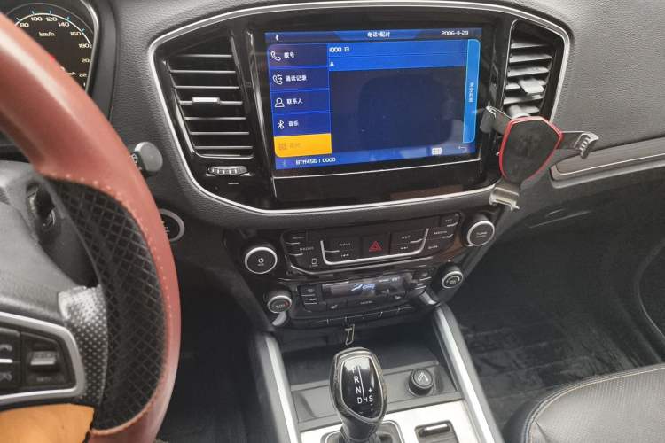 Used Geely Auto Vision X6 2016 1.3T CVT Flagship Model Audio And AC Panel