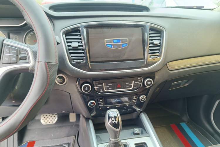 Used Geely Auto Vision X6 2016 1.3T CVT Flagship Model Audio And AC Panel