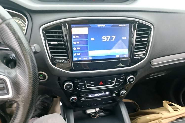 Used Geely Auto Vision X6 2016 1.8L Manual Luxury Model Audio And AC Panel