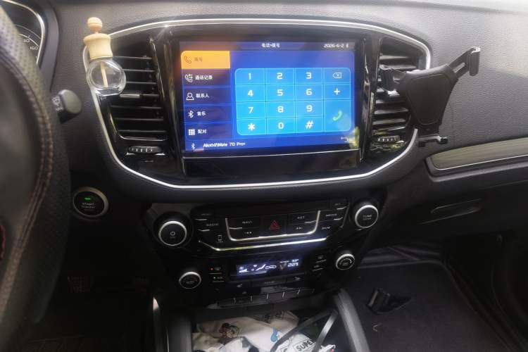 Used Geely Auto Vision X6 2016 1.8L Manual Luxury Model Audio And AC Panel