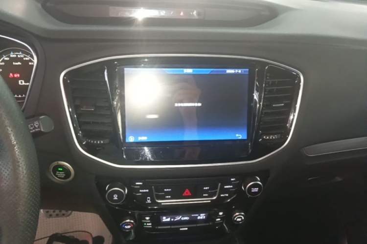 Used Geely Auto Vision X6 2016 1.3T CVT Luxury Model Audio And AC Panel