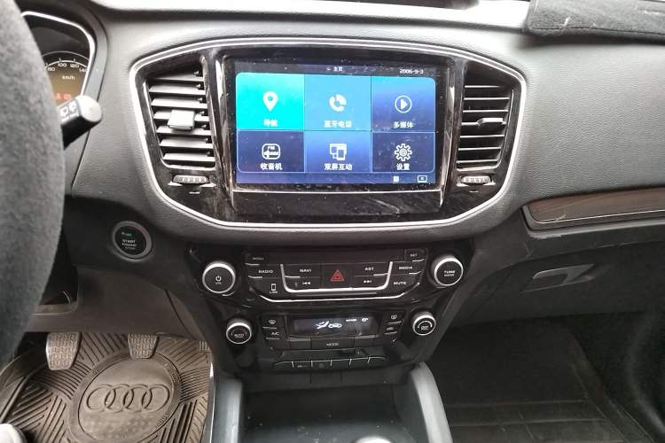 Used Geely Auto Vision X6 2016 1.8L Manual Luxury Model Audio And AC Panel
