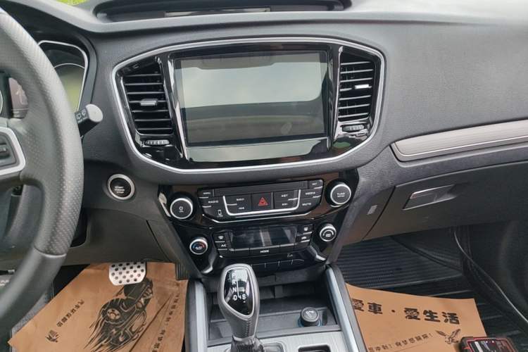Used Geely Auto Vision X6 2016 1.3T CVT Luxury Model Audio And AC Panel