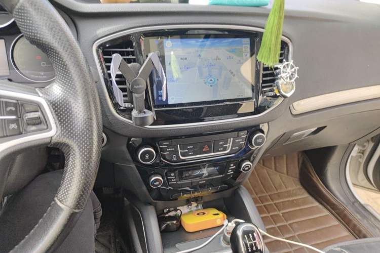 Used Geely Auto Vision X6 2016 1.8L Manual Luxury Model Audio And AC Panel