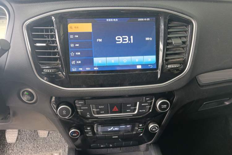 Used Geely Auto Vision X6 2016 1.8L Manual Luxury Model Audio And AC Panel