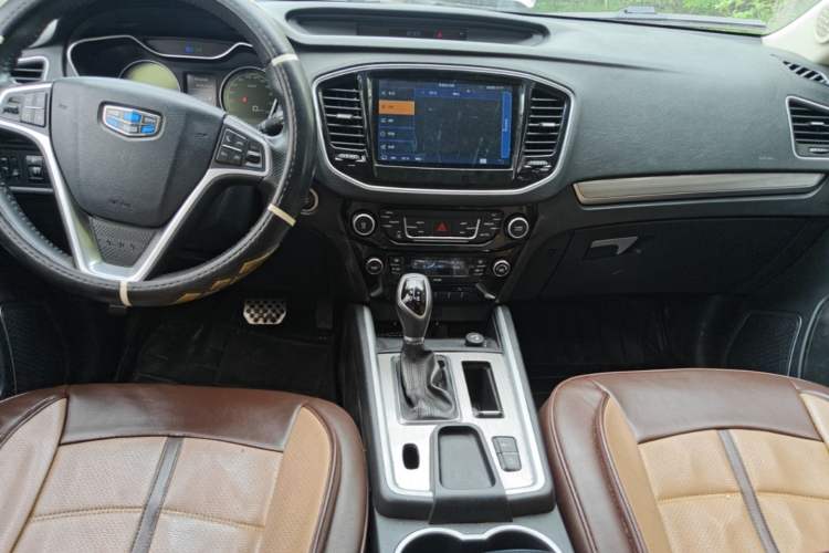 Used Geely Auto Vision X6 2016 1.3T CVT Luxury Model Audio And AC Panel
