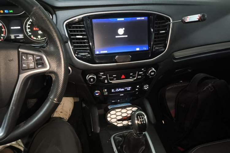 Used Geely Auto Vision X6 2016 1.8L Manual Luxury Model Audio And AC Panel