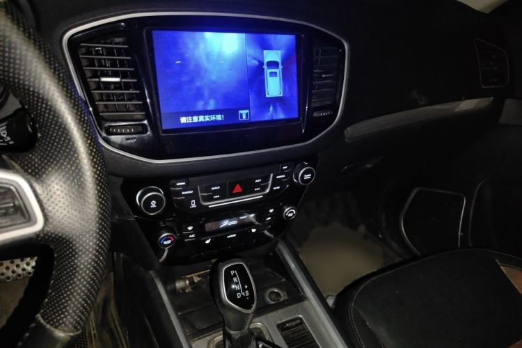Used Geely Auto Vision X6 2016 1.3T CVT Flagship Model Audio And AC Panel