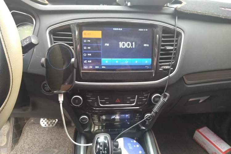 Used Geely Auto Vision X6 2016 1.3T CVT Flagship Model Audio And AC Panel