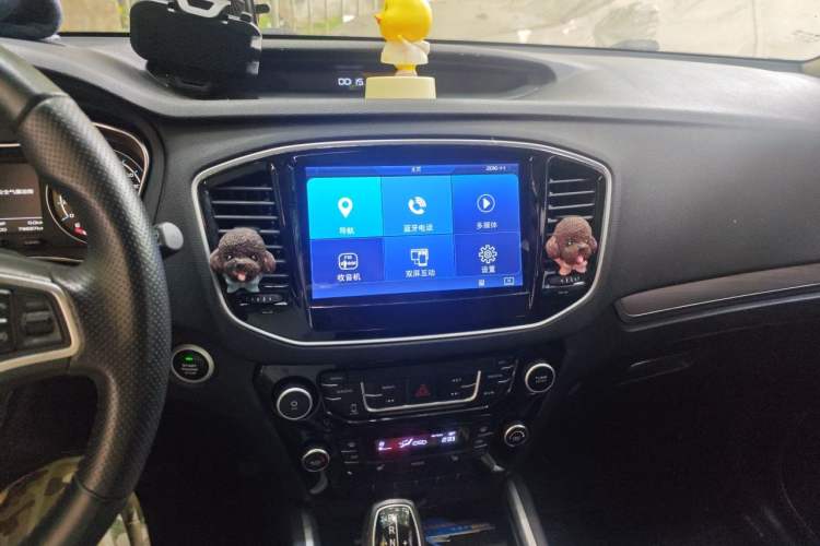 Used Geely Auto Vision X6 2016 1.3T CVT Flagship Model Audio And AC Panel