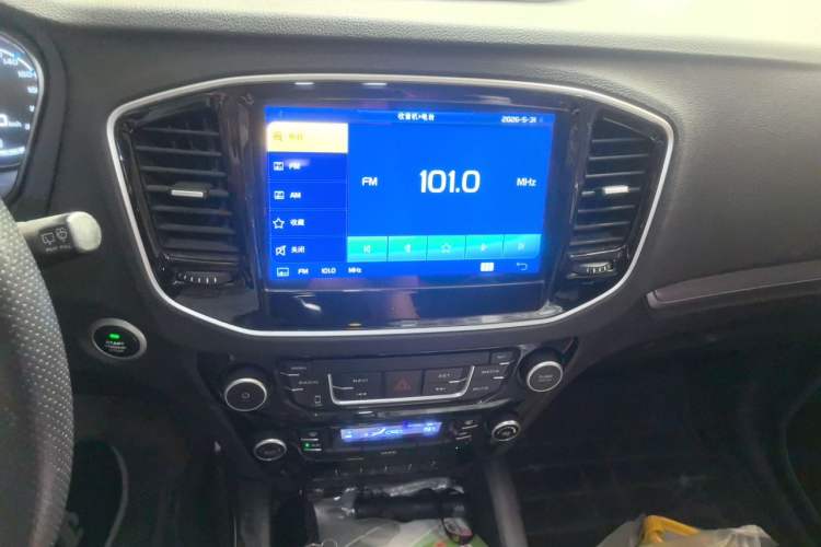 Used Geely Auto Vision X6 2016 1.8L Manual Luxury Model Audio And AC Panel