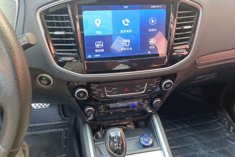 Used Geely Auto Vision X6 2016 1.3T CVT Flagship Model Audio And AC Panel