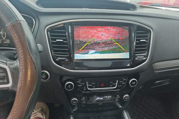 Used Geely Auto Vision X6 2016 1.3T CVT Luxury Model Audio And AC Panel