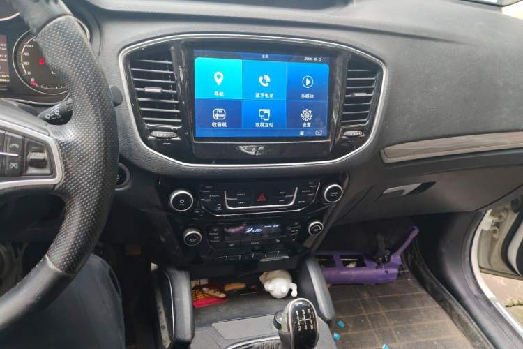 Used Geely Auto Vision X6 2016 1.8L Manual Luxury Model Audio And AC Panel