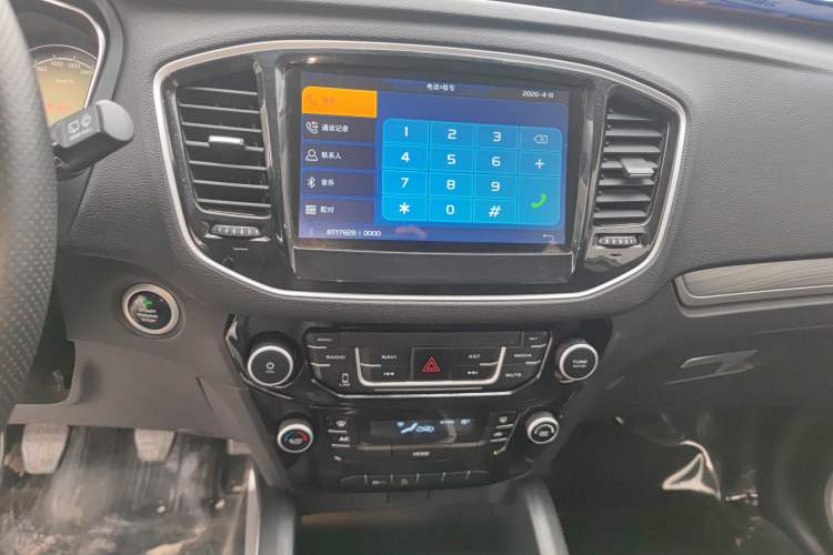 Used Geely Auto Vision X6 2016 1.8L Manual Luxury Model Audio And AC Panel