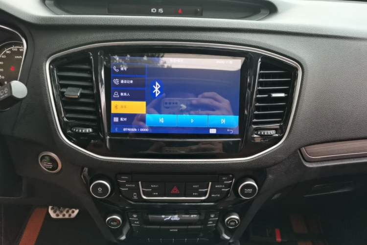 Used Geely Auto Vision X6 2016 1.3T CVT Luxury Model Audio And AC Panel