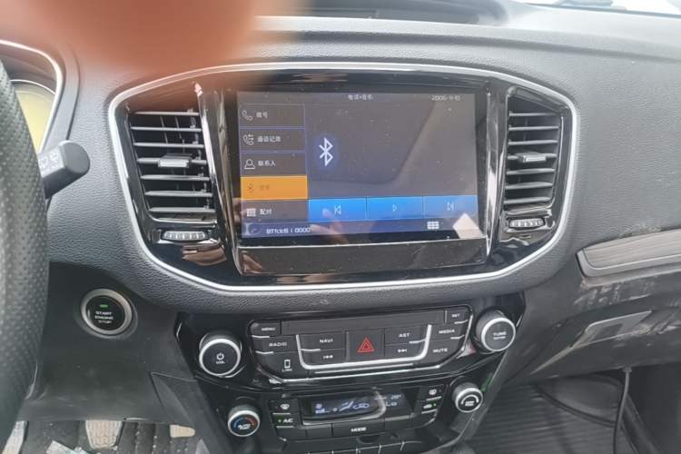 Used Geely Auto Vision X6 2016 1.8L Manual Luxury Model Audio And AC Panel