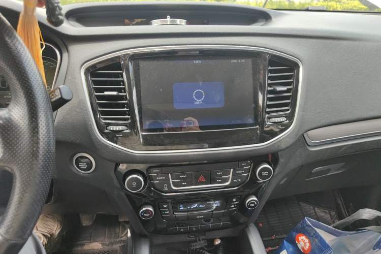 Used Geely Auto Vision X6 2016 1.8L Manual Luxury Model Audio And AC Panel