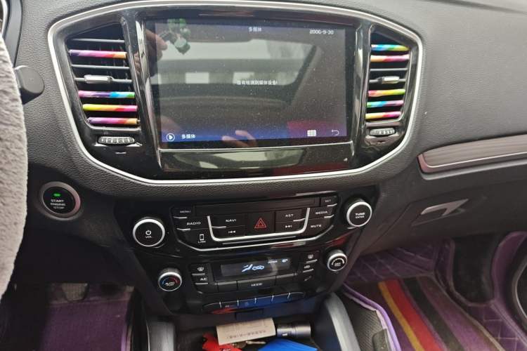 Used Geely Auto Vision X6 2016 1.8L Manual Luxury Model Audio And AC Panel