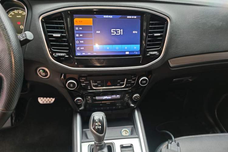 Used Geely Auto Vision X6 2016 1.3T CVT Luxury Model Audio And AC Panel