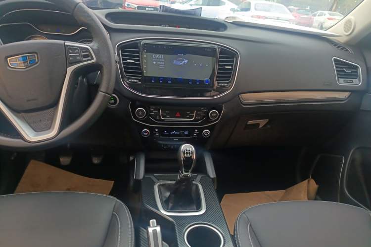Used Geely Auto Vision X6 2016 1.8L Manual Luxury Model Audio And AC Panel