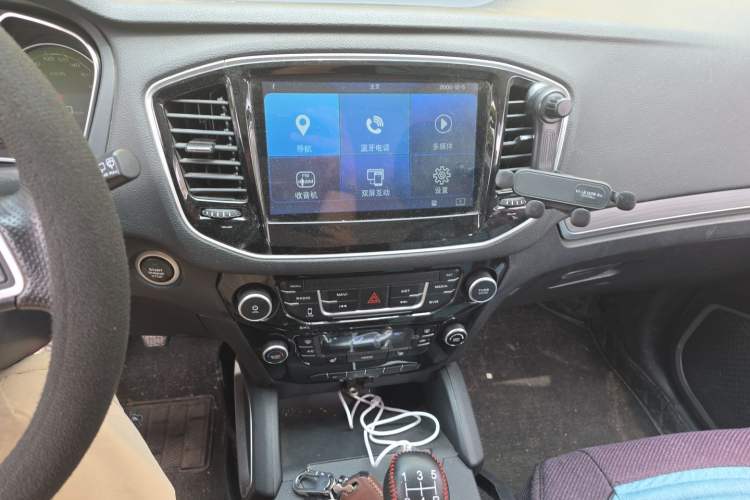 Used Geely Auto Vision X6 2016 1.8L Manual Luxury Model Audio And AC Panel