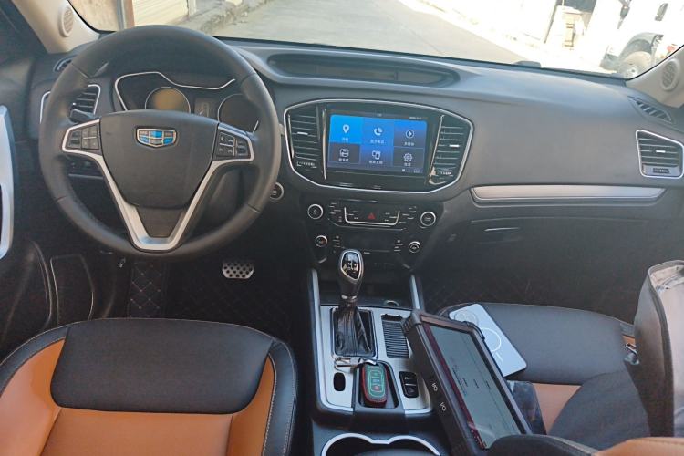 Used Geely Auto Vision X6 2016 1.3T CVT Luxury Model Center Console